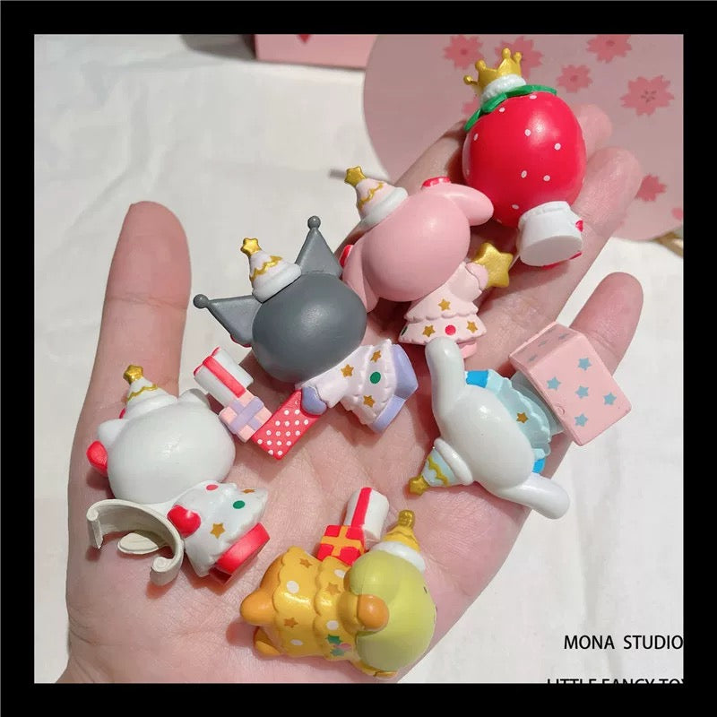 Présentoir de poupées Sanrio de Noël, accessoires pour étui de téléphone portable